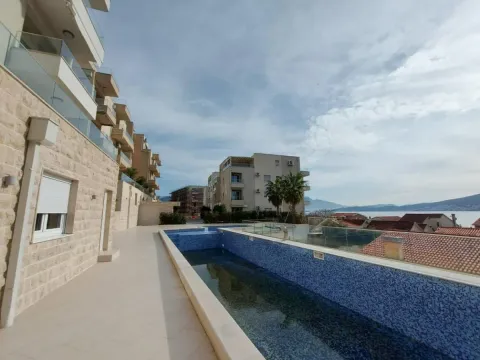Sale, two bedroom apartment, 87m², Baošići, Herceg Novi