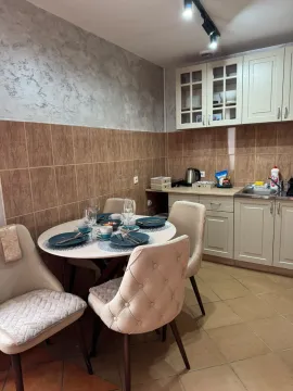 Rent, house, 200m², Gornja Gorica, Podgorica - image 4
