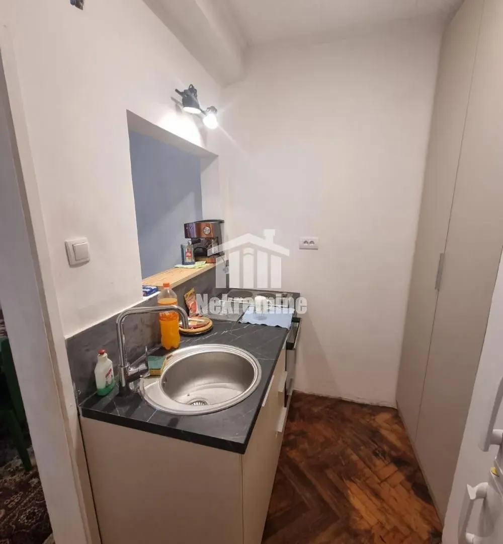 Sale, three bedroom apartment, 66m², Zemun Kalvarija, Zemun Sve Podlokacije