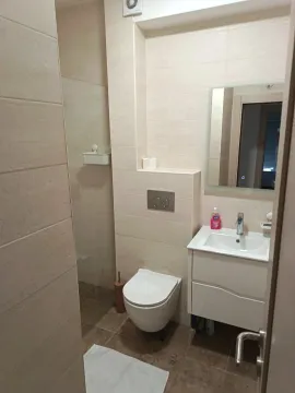 Izdavanje, dvosoban stan, 86m², Bečići, Budva - image 10