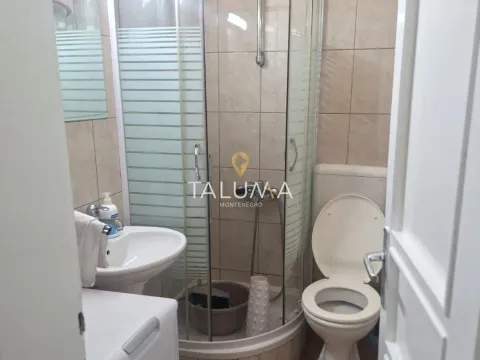 Izdavanje, jednosoban stan, 38m², Centar, Podgorica - image 6