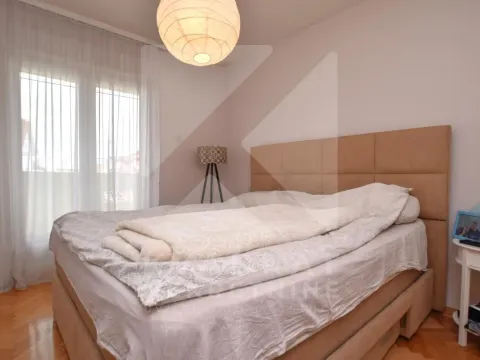Izdavanje, kuća, 370m², Zagorič, Podgorica - image 7