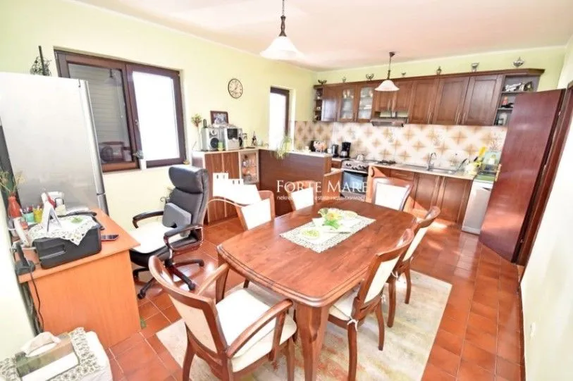 Prodaja, dvosoban stan, 103m², Herceg Novi, Crna Gora