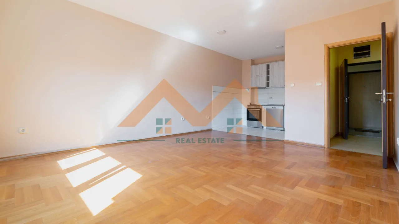 Prodaja, dvosoban stan, 70m², Pobrežje, Podgorica