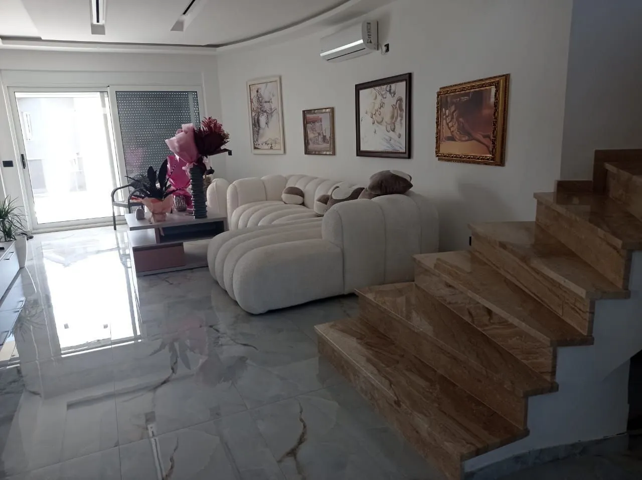 Sale, house, 350m², Utjeha, Bar