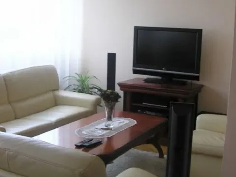 Prodaja, četvorosoban stan, 148m², Centar, Novi Sad - image 2