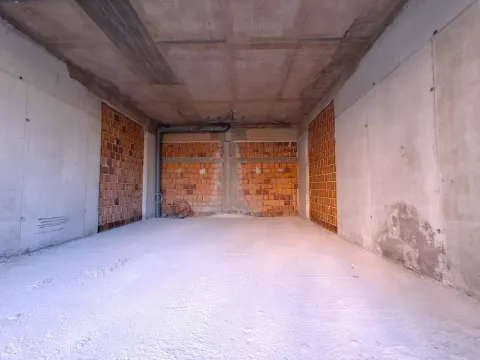 Rent, office space, 100m², Stari Aerodrom, Podgorica - image 7