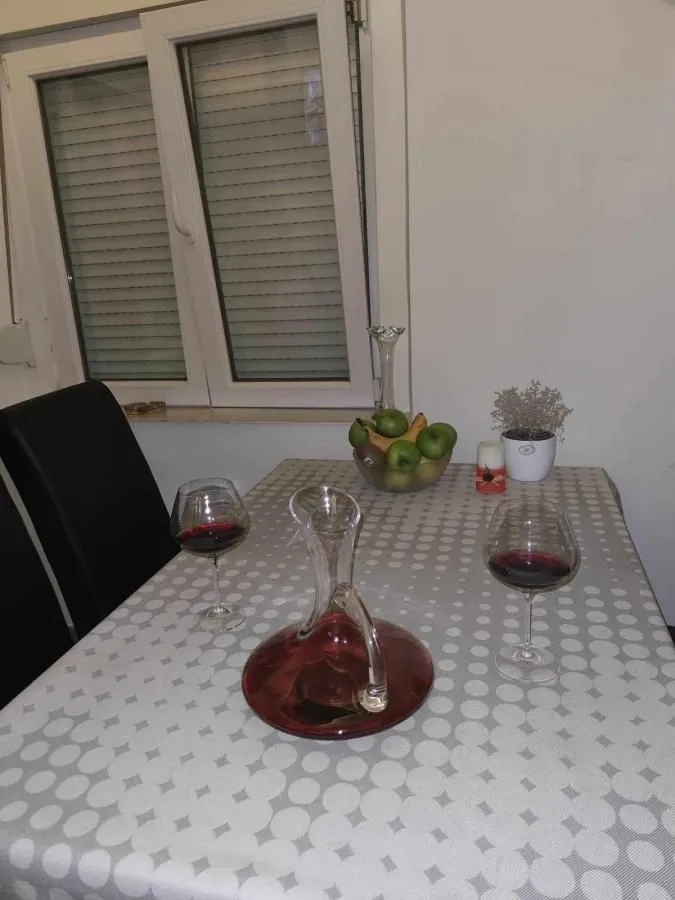 Prodaja, dvosoban stan, 60m², Seljanovo, Tivat