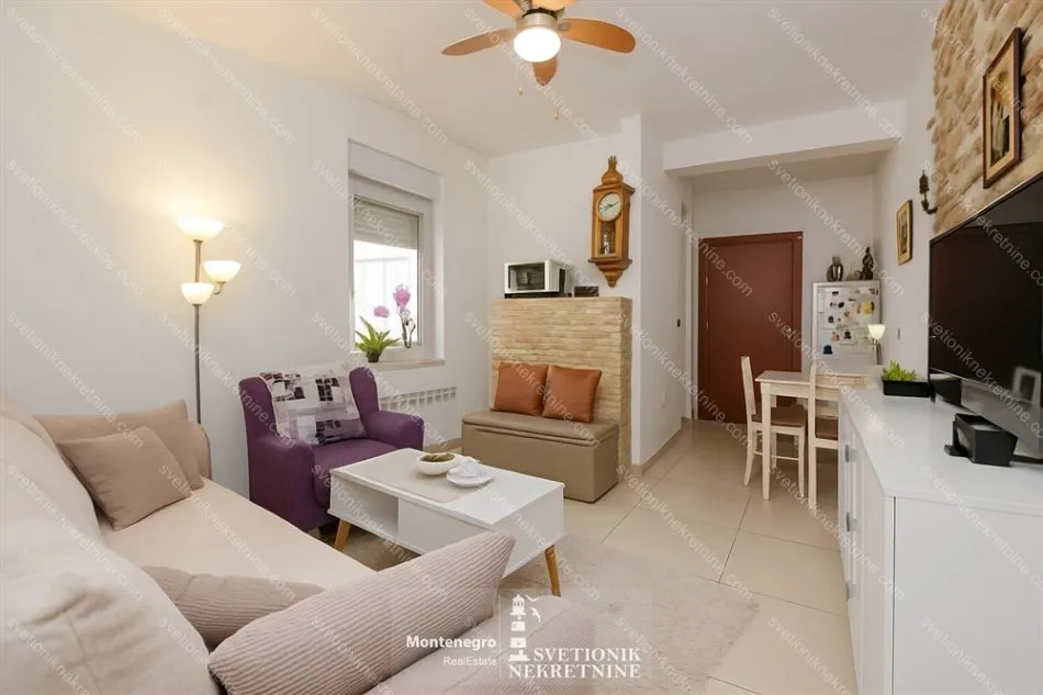 Prodaja, jednosoban stan, 56m², Topla, Herceg Novi