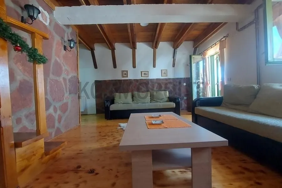 Prodaja, kuća, 160m², Kraljevi Čardaci, Kopaonik