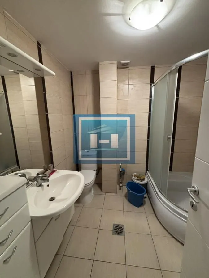 Izdavanje, trosoban stan, 79m², Centar, Jagodina