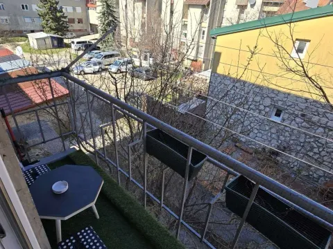 Rent, one bedroom apartment, 41m², Centar, Cetinje - image 15