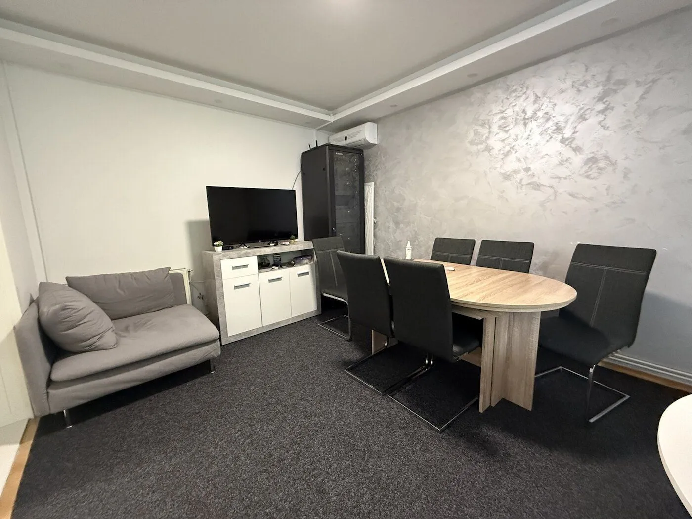 Prodaja, jednosoban stan, 44m², Sajmište, Novi Sad