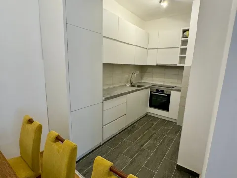 Izdavanje, trosoban stan, 75m², Ljubović, Podgorica - image 4