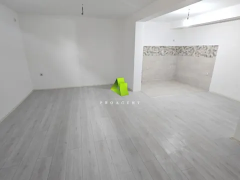 Prodaja, dvosoban stan, 68m², Pantelej, Niš