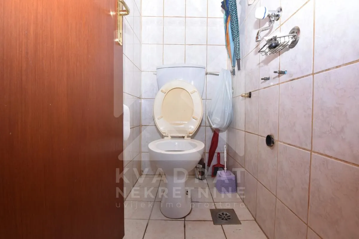 Prodaja, trosoban stan, 108m², Malo Brdo, Podgorica