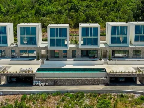 Prodaja, dvosoban stan, 130m², Krašići, Tivat - image 1