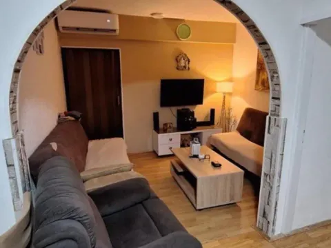 Prodaja, jednosoban stan, 36m², Centar, Bar - image 2