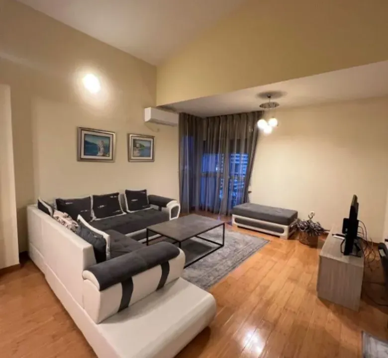 Sale, two bedroom apartment, 91m², Centar, Bar