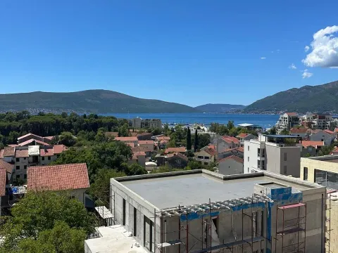 Prodaja, jednosoban stan, 43m², Tivat, Crna Gora - image 1