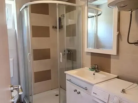 Sale, one bedroom apartment, 64m², Lazi, Budva - image 10