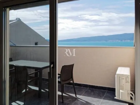 Izdavanje, trosoban stan, 140m², Opatovo, Tivat - image 6