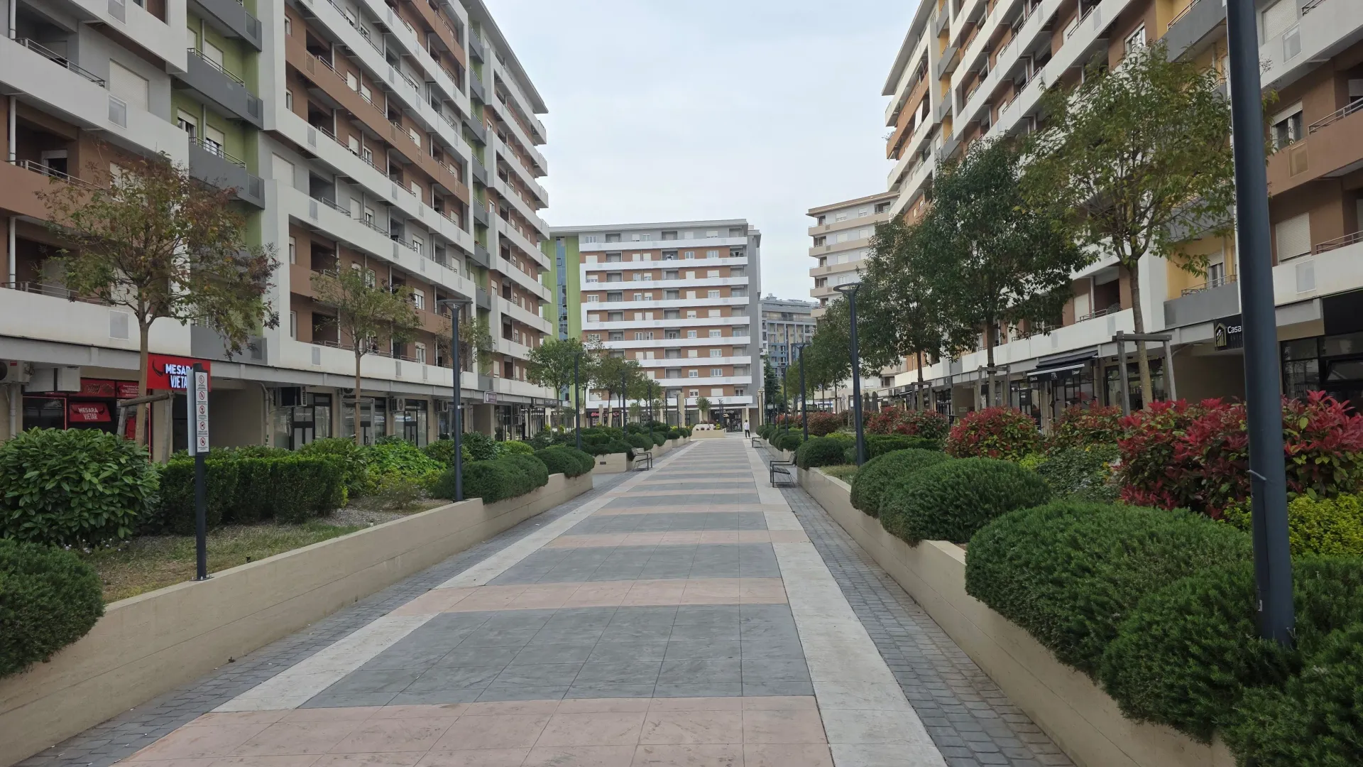 Rent, office space, 55m², Central Point, Podgorica