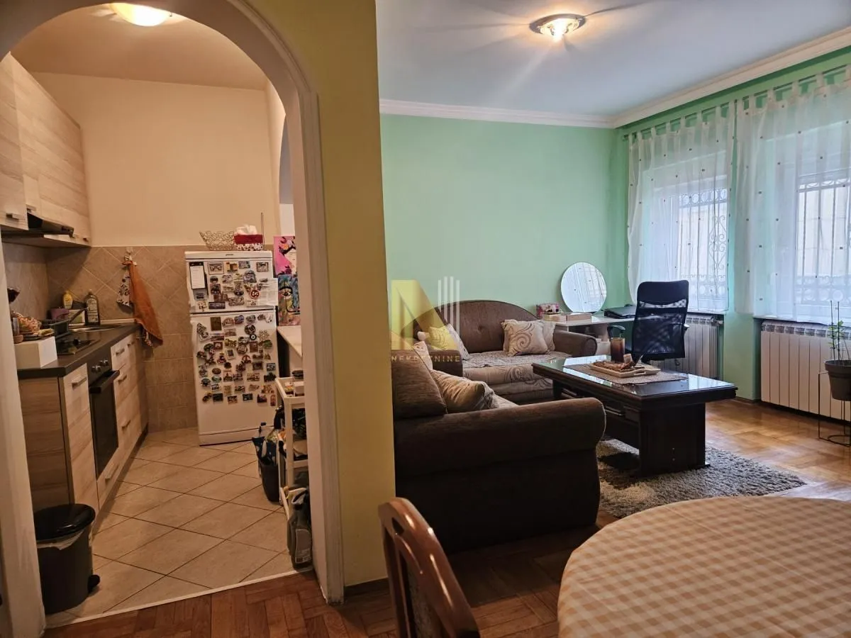 Prodaja, garsonjera, 30m², Socijalno, Novi Sad Sve Podlokacije
