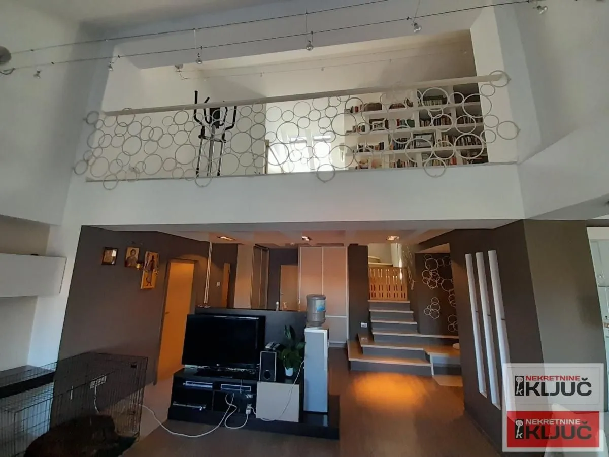 Prodaja, stan, 143m², Centar, Novi Sad