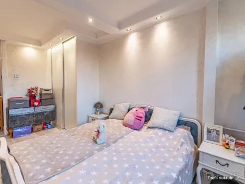 Prodaja, trosoban stan, 74m², Zemun Save Kovačevića, Zemun Sve Podlokacije - image 10