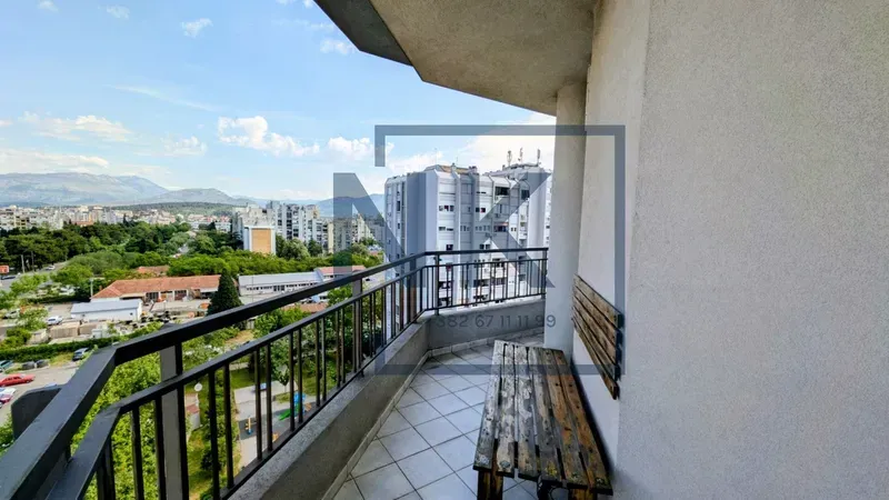 Izdavanje, trosoban stan, 103m², Tuški Put, Podgorica