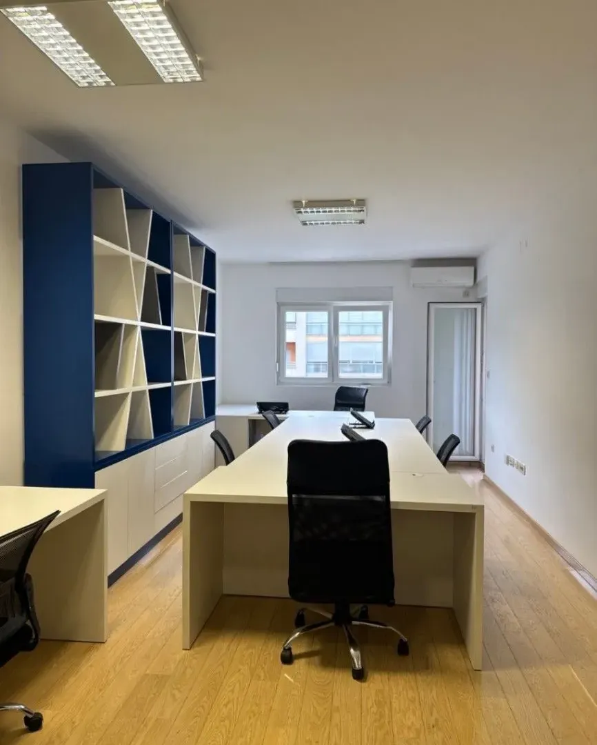 Izdavanje, dvosoban stan, 74m², City Kvart, Podgorica