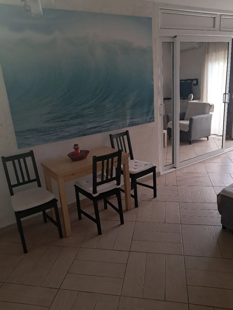 Izdavanje, jednosoban stan, 40m², Babin Do, Budva
