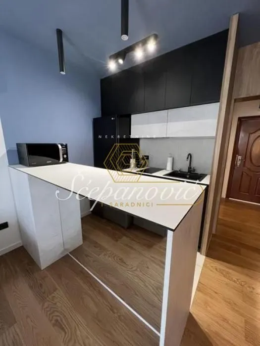 Prodaja, stan, 26m², Rotkvarija, Novi Sad Sve Podlokacije
