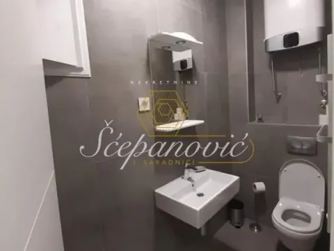 Prodaja, četvorosoban stan, 78m², Centar, Novi Sad - image 2