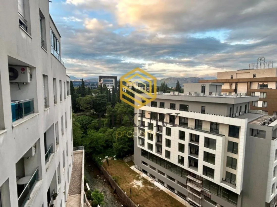 Rent, apartment, 100m², Centar, Podgorica