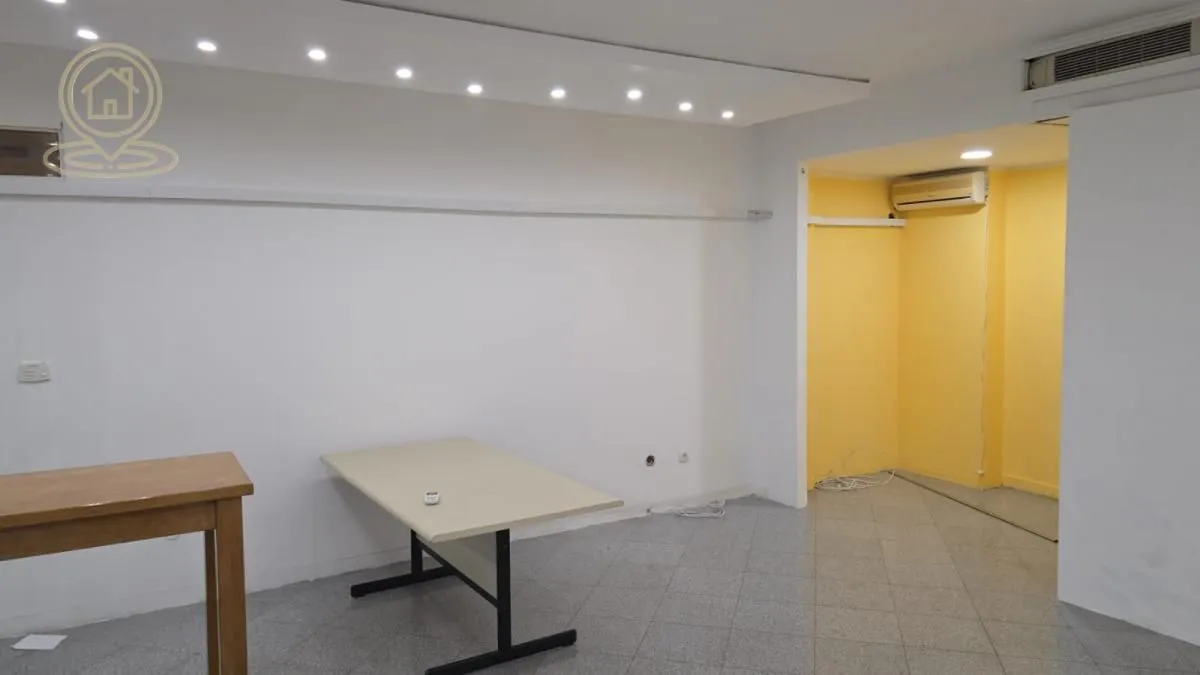 Rent, office space, 40m², Stari grad, Novi Sad