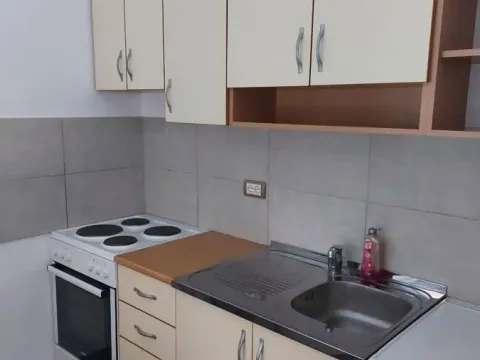 Izdavanje, jednosoban stan, 28m², Grbavica, Novi Sad Sve Podlokacije - image 3