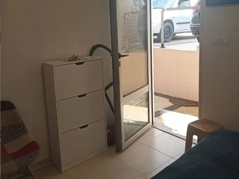 Izdavanje, poslovni prostor, 21m², Rozino, Budva - image 11