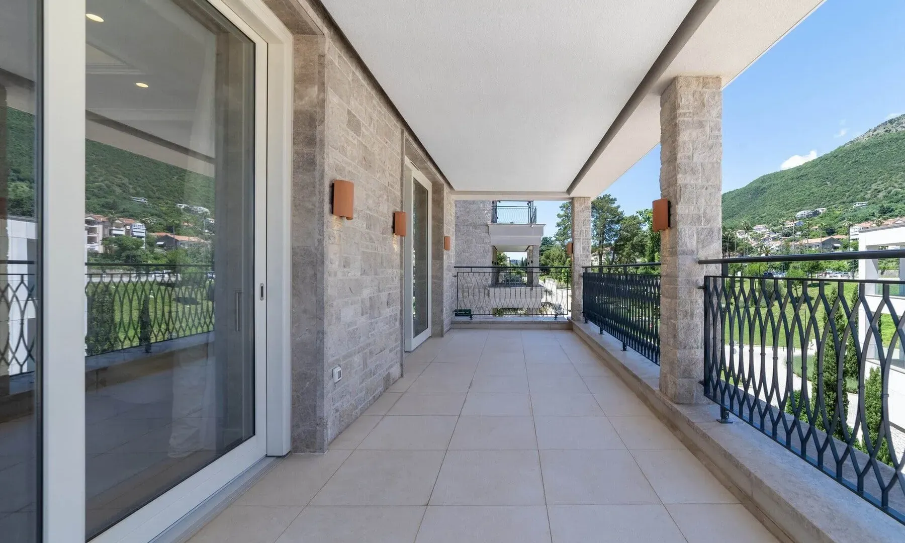 Prodaja, jednosoban stan, 88m², Portonovi, Herceg Novi
