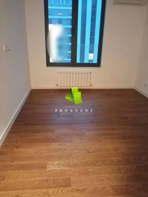 Rent, office space, 76m², Medijana, Niš