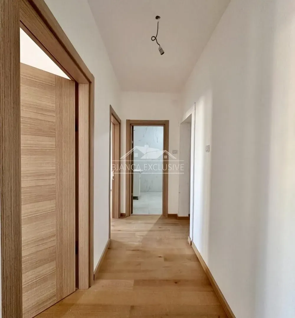 Prodaja, trosoban stan, 124m², Savski Venac, Beograd