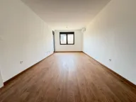 Prodaja, jednosoban stan, 50m², Tološka šuma, Podgorica - image 1