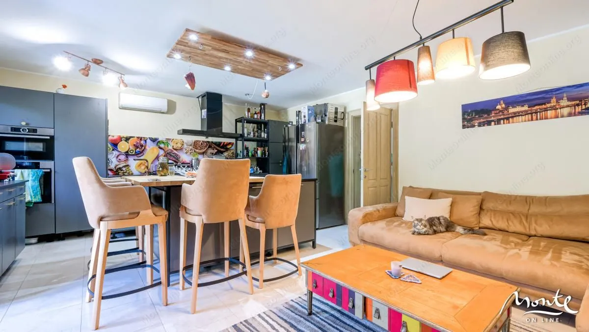 Prodaja, kuća, 174m², Kotor, Crna Gora