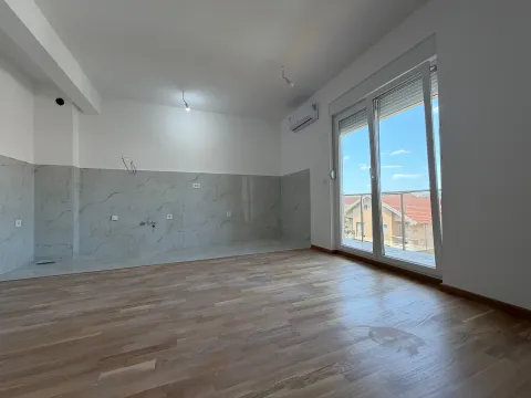 Prodaja, jednosoban stan, 49m², Zabjelo, Podgorica - image 2
