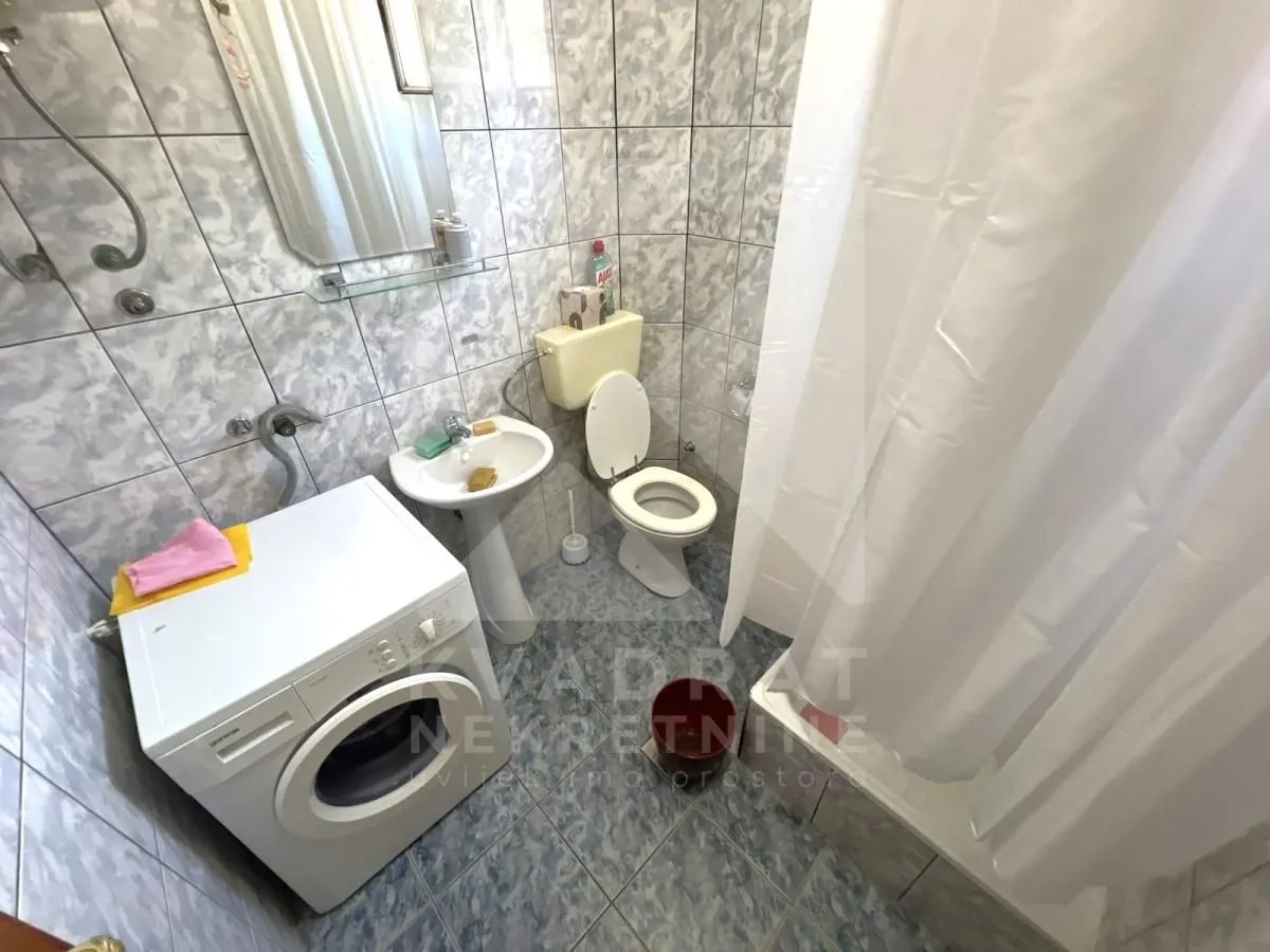 Rent, office space, 30m², Zlatica, Podgorica