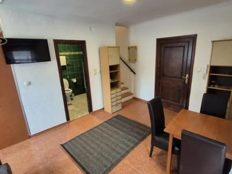 Izdavanje, jednosoban stan, 50m², Adamovićevo Naselje, Novi Sad Sve Podlokacije - image 3