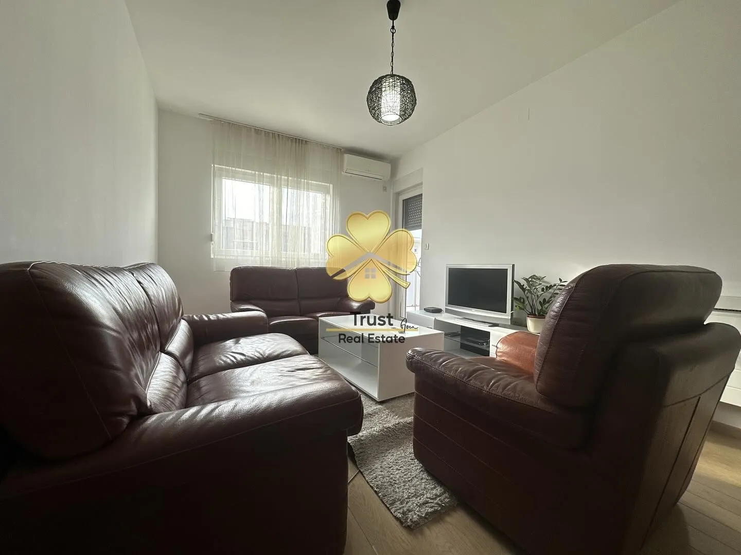 Izdavanje, dvosoban stan, 71m², City Kvart, Podgorica