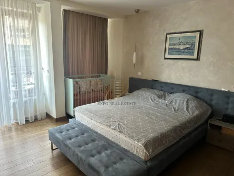 Prodaja, četvorosoban stan, 115m², Južni Bulevar, Vračar Sve Podlokacije - image 9