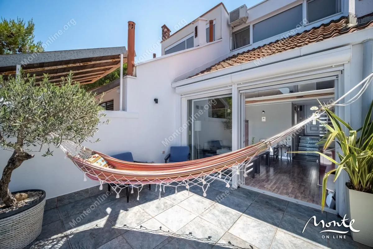 Prodaja, jednosoban stan, 33m², Krašići, Tivat